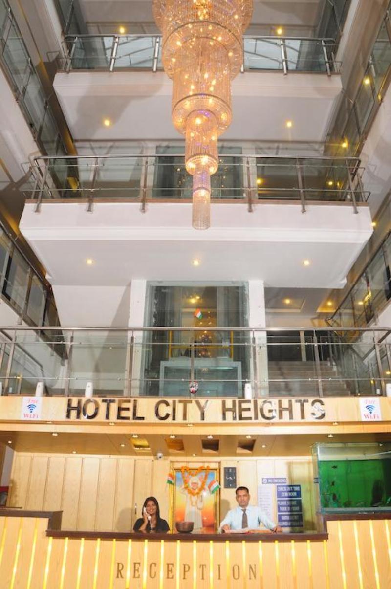 Hotel City Heights Nueva Delhi Exterior foto